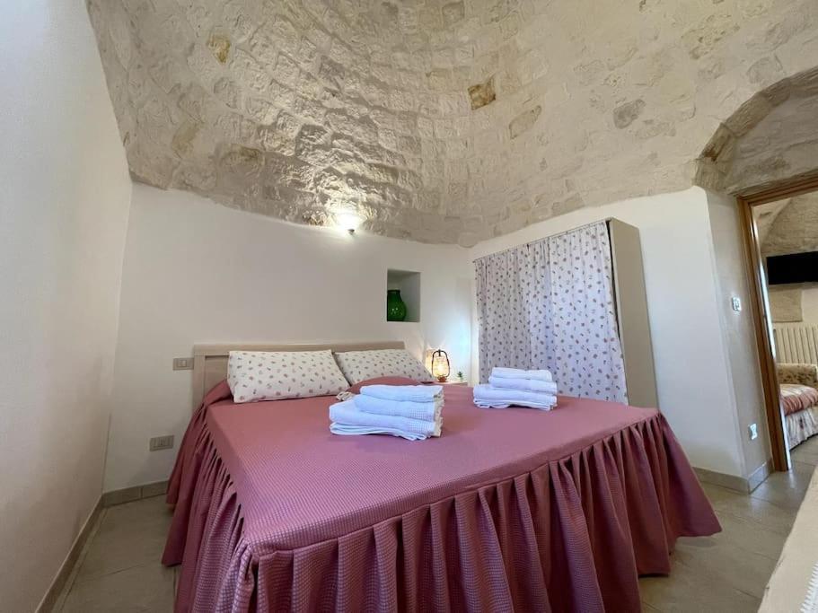 Valle D'Itria Trullo Sovrano Sul Monte Cisternino Exterior foto