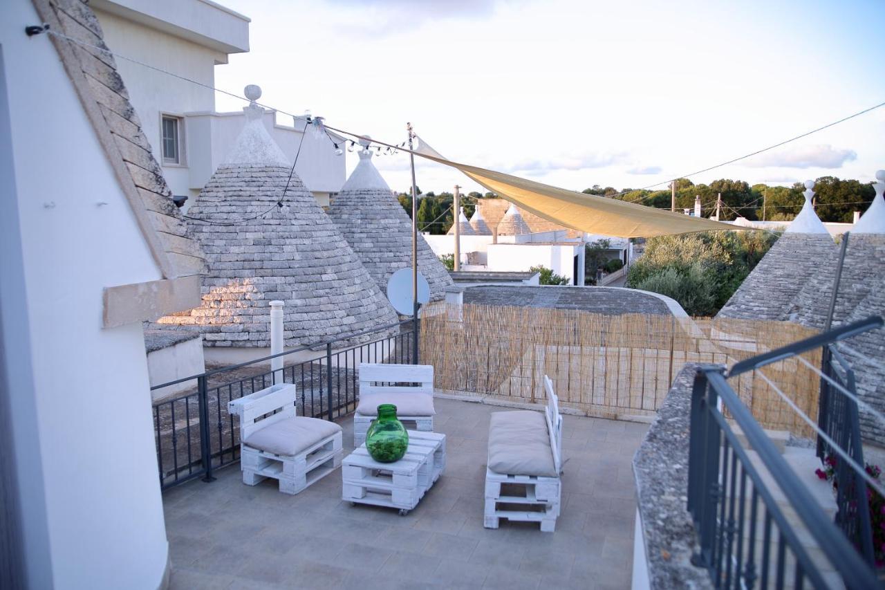Valle D'Itria Trullo Sovrano Sul Monte Cisternino Exterior foto