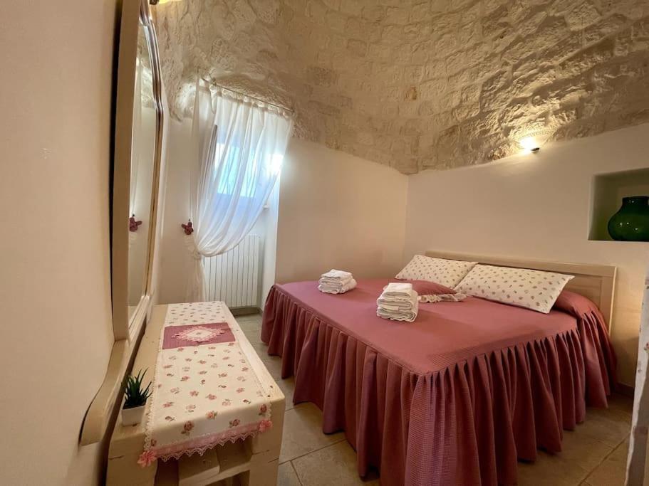 Valle D'Itria Trullo Sovrano Sul Monte Cisternino Exterior foto